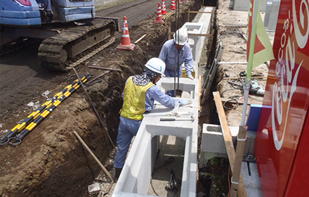 送電線の鉄塔